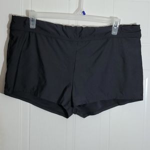 Lined swim shorts